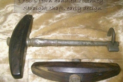 Early straight horn handled toothkey